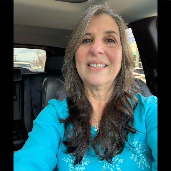 Meet your Posher, Karen - Picture 4 of 11